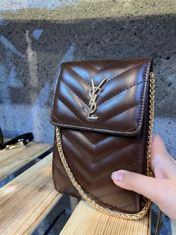 پاسپورتی YSL با زنجیر طلایی (ابعاد۱۲*۱۸)